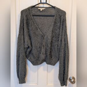 Fuzzy Slouchy Cropped Gray Cardigan EUC